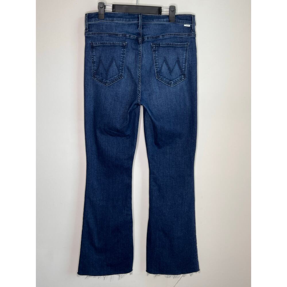 MOTHER  The Weekender Mid Rise Fray Flare Jeans Mint Condition Women's Size 33 - Picture 7 of 12